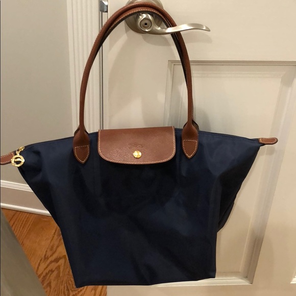 Longchamp Handbags - LongChamp Tote bag
